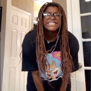 Meet your Posher, Nico